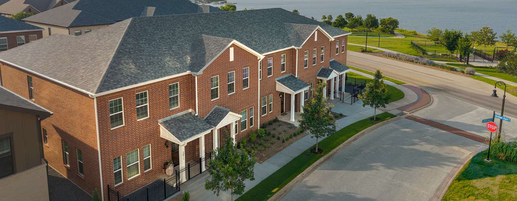 townhomes near lake
